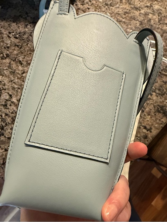 Loewe Elephant Pocket
Anagram Shoulder Bag Leather - Picture 6 of 10